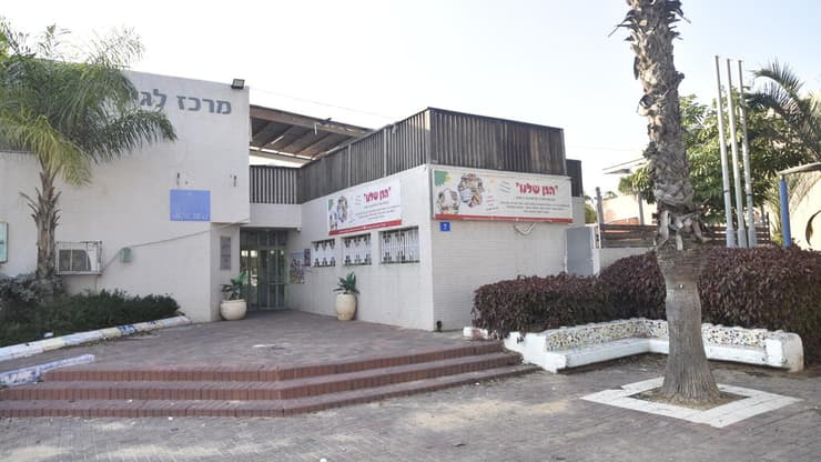 הארכת מעצר לגננות החשודות בהתעללות בחדרה 