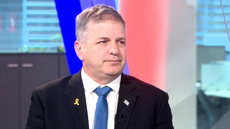 שר החינוך יואב קיש בריאיון באולפן