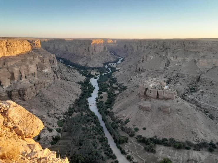 תצפית על הנחל תצפית על הנחל