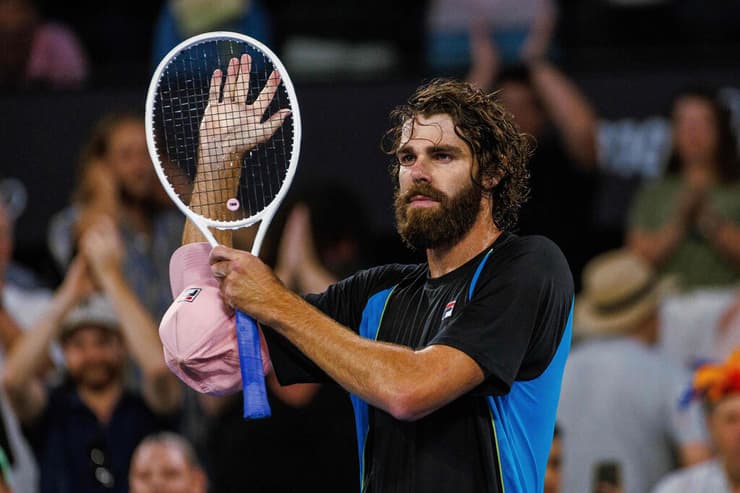 אופלקה חוגג את הסנסציה