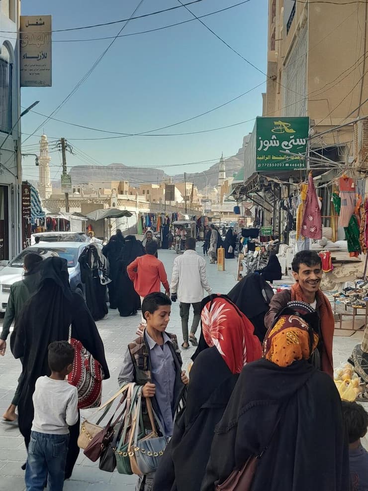 רחוב שוקק בסעיון רחוב בסעיון