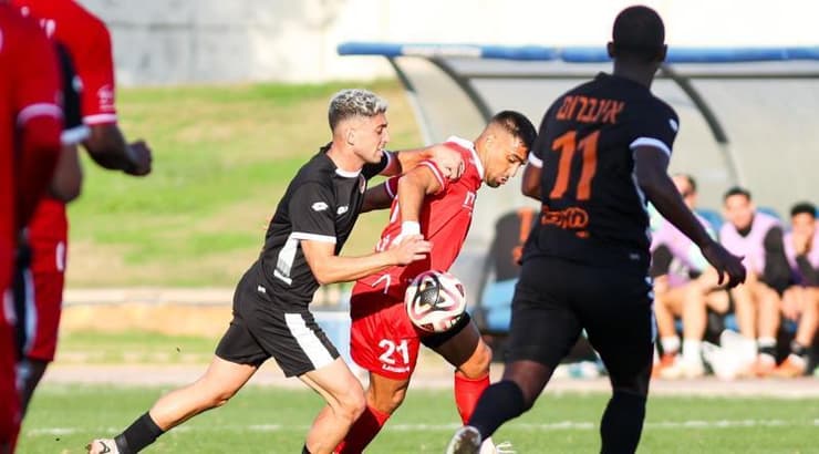 מג'ד אגבאריה בפעולה