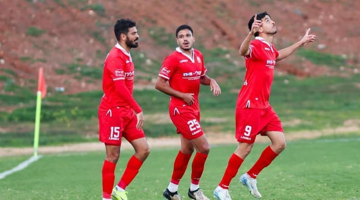 שחקני הפועל רעננה חוגגים