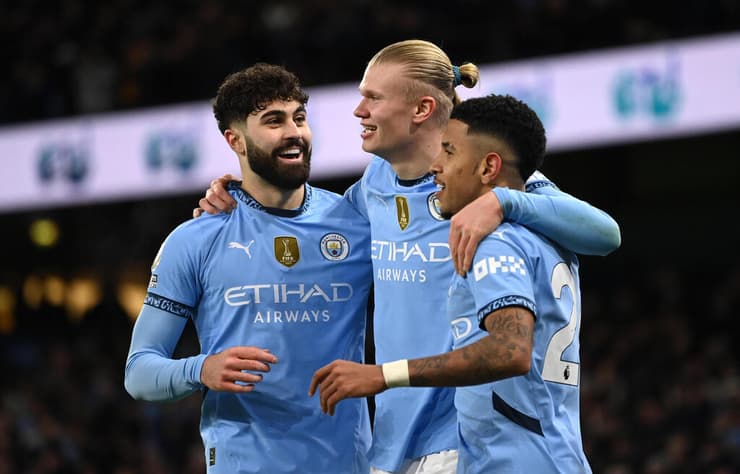 יחזרו להוביל. הולאנד וסיטי (צילום: Gareth Copley/Getty Images) סיטי חזרה לעצמה? הולאנד חוגג עם סאביניו ויושקו גבארדיול