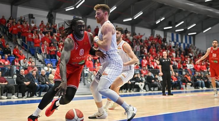 ג'ונתן מוטלי