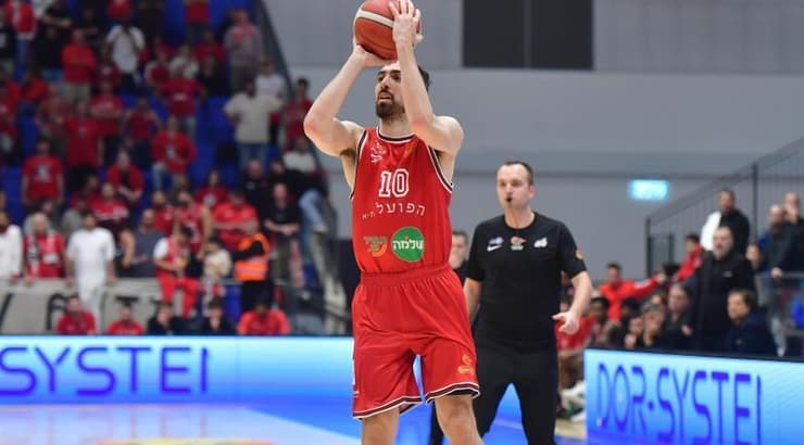 בר טימור זורק