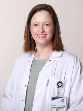 ד"ר אסתר טחובר, מנהלת תחום גידולי מערכת העיכול באסותא רמת החייל 