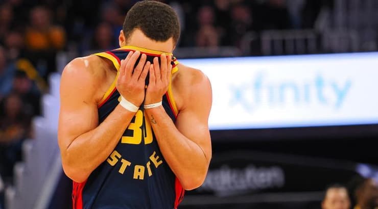 סטף קרי מתוסכל