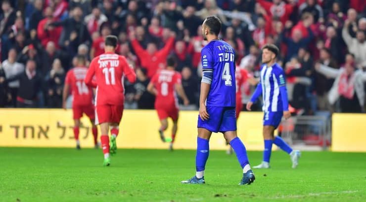 שמחה בהפועל תל אביב, אכזבה בהפועל פתח תקווה