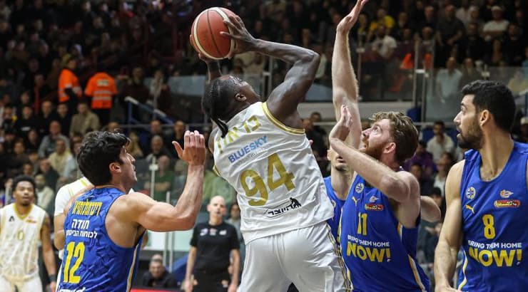 ג'ייקובן בראון (לילך וויס-רוזנברג) ג'ייקובן בראון