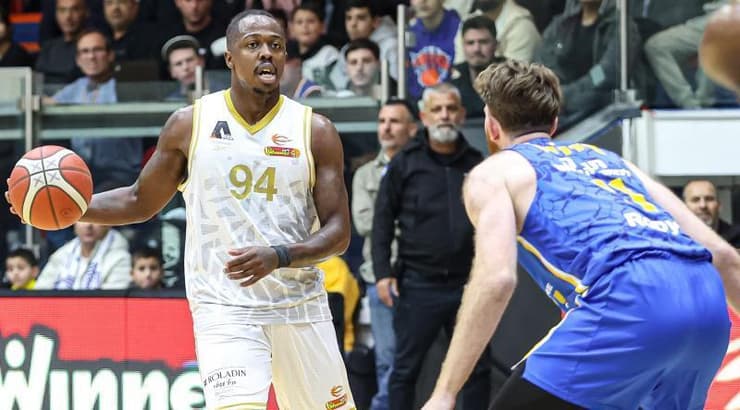 ג'ייקובן בראון מול וויל ריימן (לילך וויס-רוזנברג) ג'ייקובן בראון מול וויל ריימן