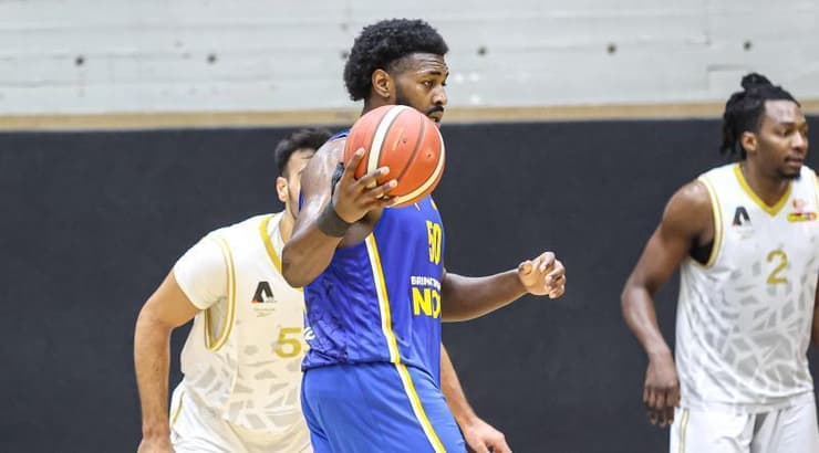 טרביון וויליאמס (לילך וויס-רוזנברג) טרביון וויליאמס