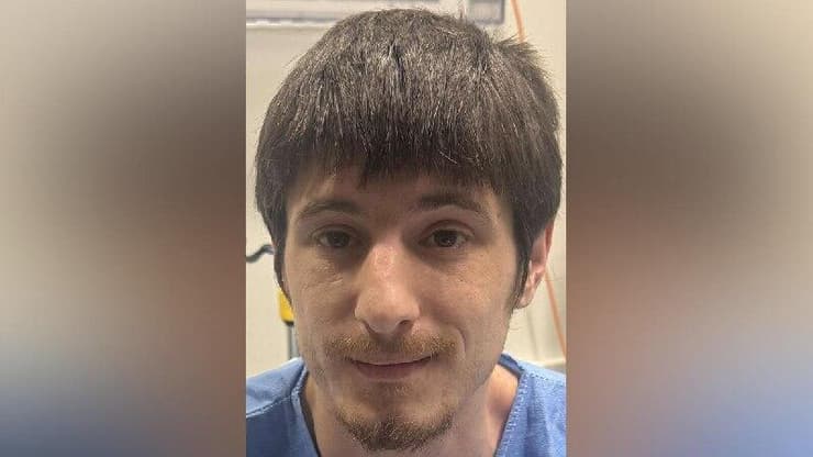 מת'יו סקוראס 