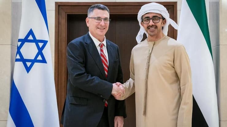 הביקור נשמר בסוד. שר החוץ סער באבו דאבי, לצד מקבילו השר סער הגיע לאיחוד האמירויות בהזמנת השר האמירתי עבדאללה בן זאיד