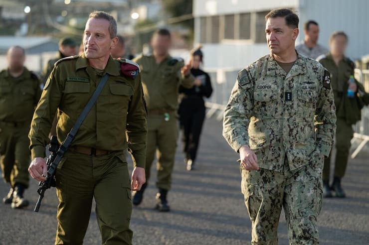 סגן מפקד פיקוד המרכז בצבא ארה"ב אדמירל בראד קופר בביקור בבסיס נבטים בהשתתפות סגן ראש המטה הכללי, אלוף אמיר ברעם