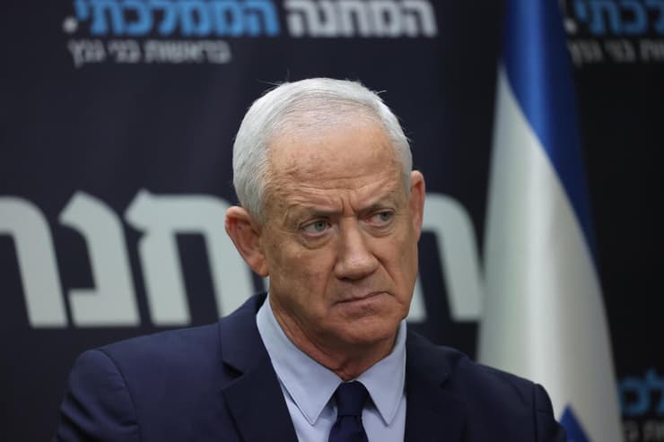 בני גנץ