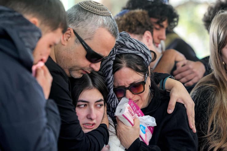 הלווייתן של רחל כהן ו- עליזה רייז ז"ל