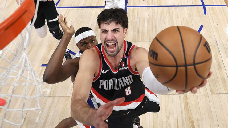 שחקן פורטלנד טרייל בלייזרס דני אבדיה