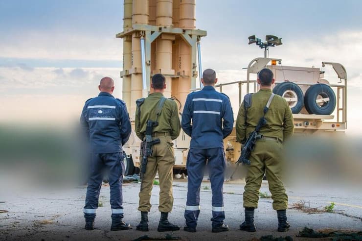 מרכז הירוט של מערכת חץ