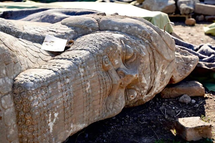 אחד הפסלים שהוחרבו על ידי אנשי דאעש בעיר נמרוד שבעיראק