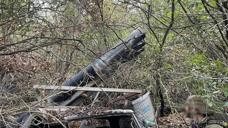 אמצעי הלחימה והמשאית שאותרו והוחרמו בדרום לבנון