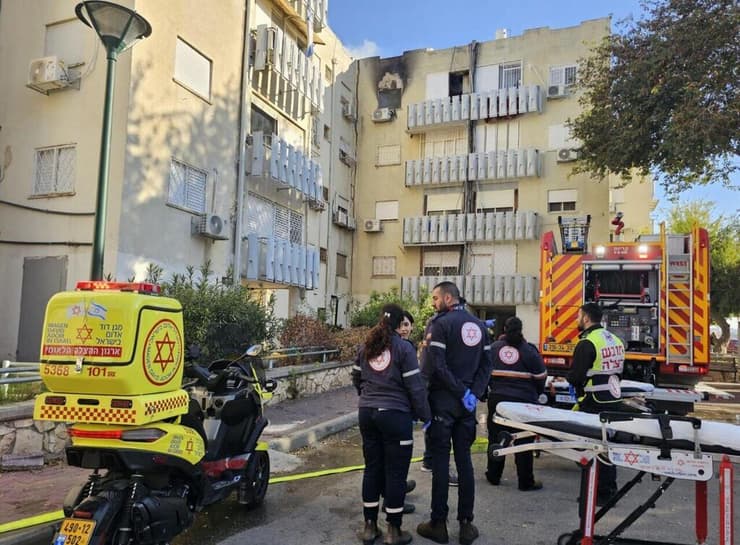 צילום: תיעוד מבצעי מד"א שריפה במבנה בקריית אתא