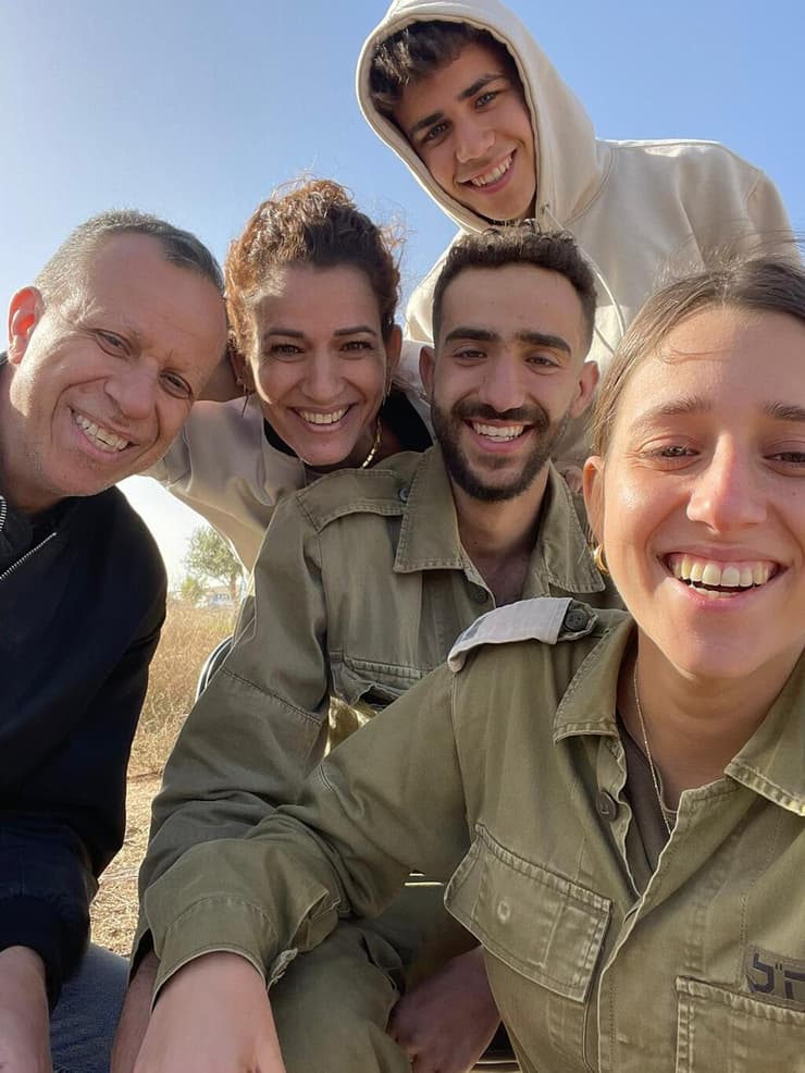 משפחתו של עידו נחמד