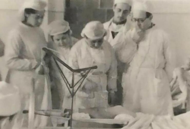 משפחה של רופאים: הסבא רבא איסק דשקובסקי בבית חולים שבו עבד