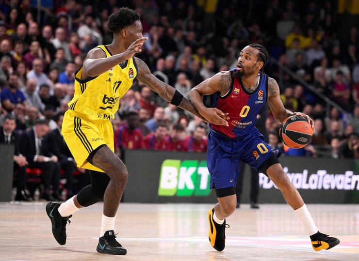 שחקן ברצלונה קווין פאנתר מול שחקן פנרבחצ'ה נייג'ל הייז-דייויס