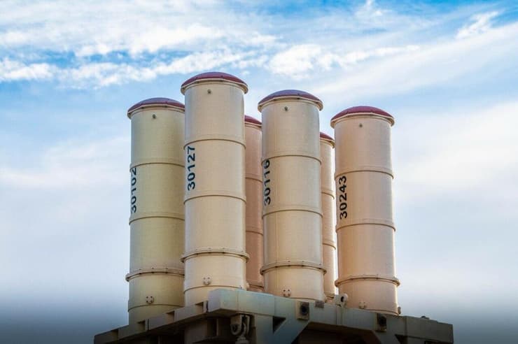 מרכז היירוט של מערכת חץ (צילום: דובר צה"ל ) מרכז הירוט של מערכת חץ