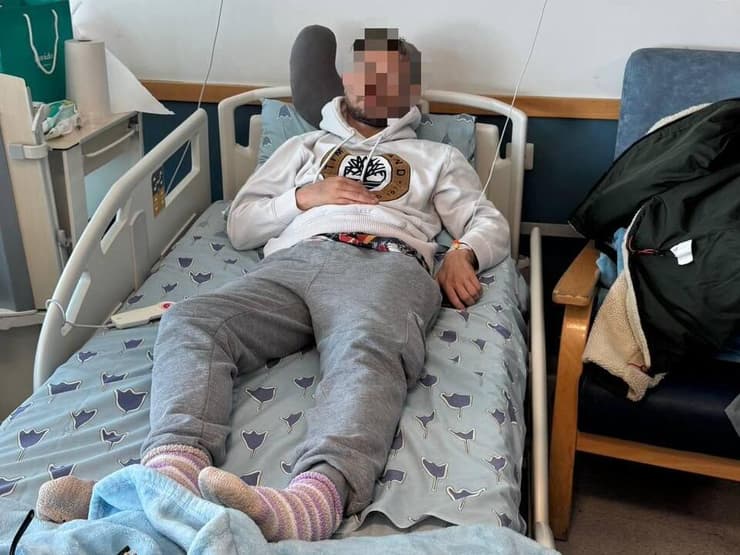 גלב שטנקוב בבית החולים. "אבוא לכתב האישום על כיסא גלגלים" גלב שטנקוב שנדקר ברוטשילד