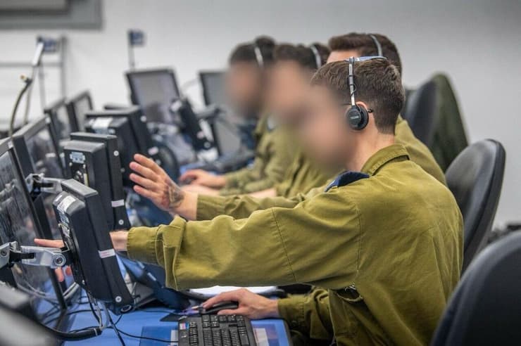 מרכז הירוט של מערכת חץ 