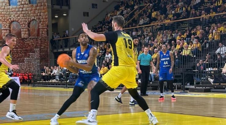 אמין סטיבנס