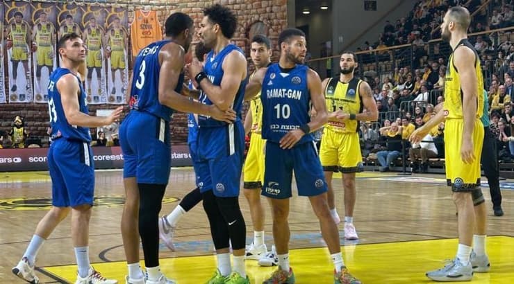 שחקני מכבי ר"ג