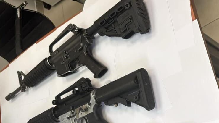 כלי הנשק שנתפסו (צילום: דוברות המשטרה) חברי כנופית פשיעה שעסקה בירי וסחר באמל"ח מהישוב טובא זנגריה