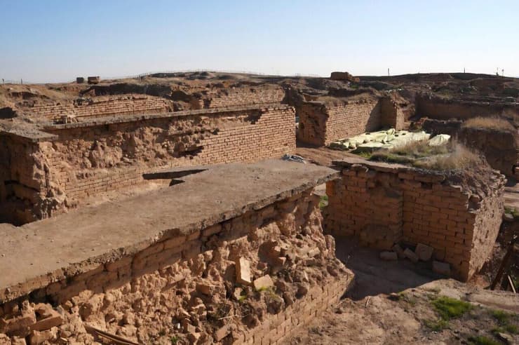 המקדש של נאבו, אל החוכמה והכתב המסופוטמי, בן 2,800 השנים, שנהרס על ידי ג'יהאדיסטים של דאעש