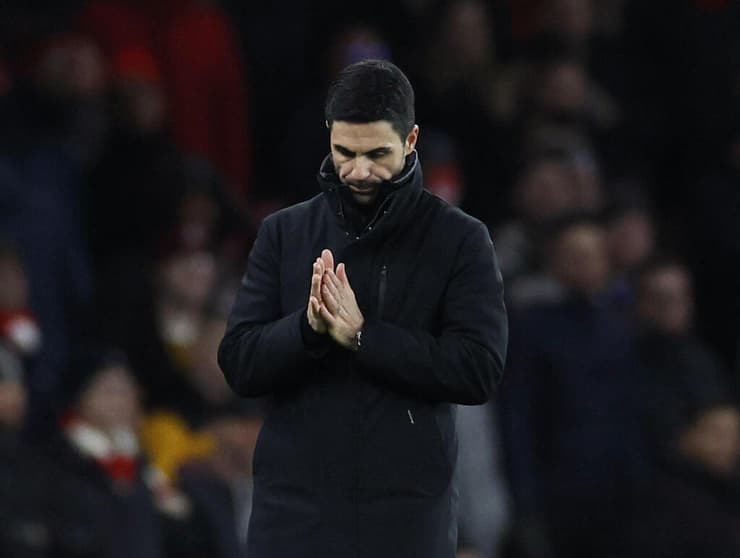 עוד מכה מקצועית. ארטטה (צילום: Reuters/Peter Cziborra ) מיקל ארטטה