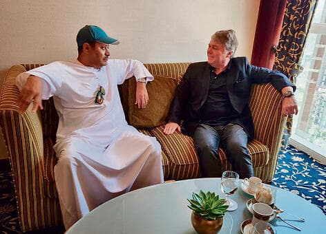 אל־ח'מיס עם צימרמן, במפגש באמירויות yk14215078