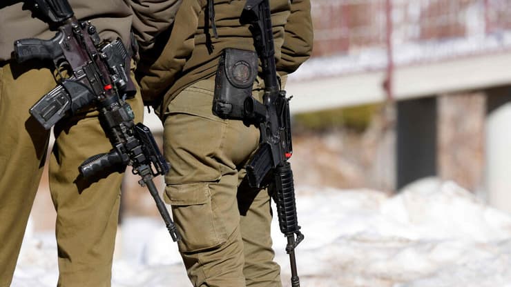 חיילים בחרמון