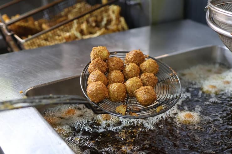 כבר 60 שנה. פלאפל האחים לוי