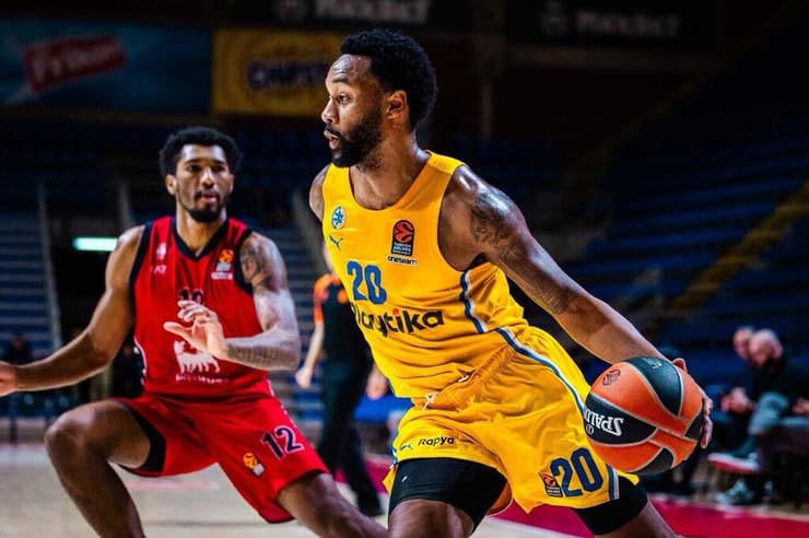 מכבי ת"א מילאנו