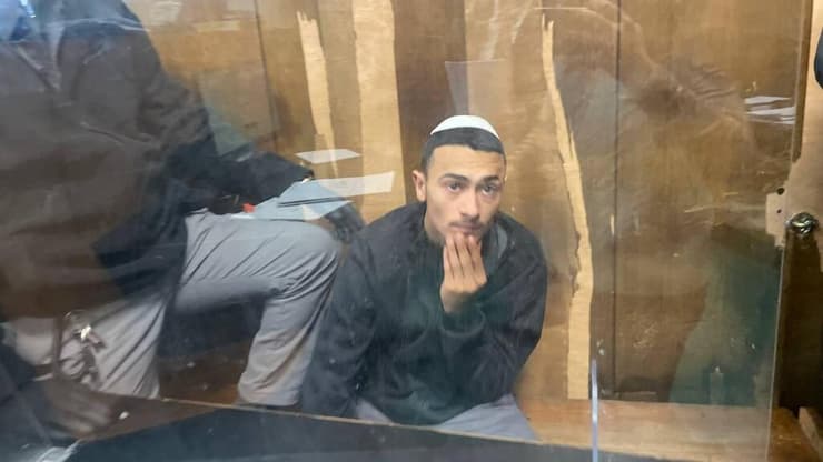 אליה עוזרי בדיון, היום (צילום: ליאור אוחנה) אליה עוזרי, חשוד בדקירה ברוטשילד