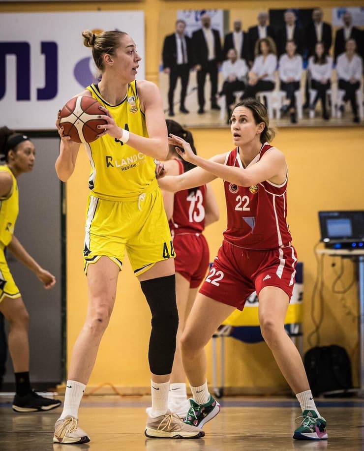 ניצחון נוסף לרמלה. הטאר (צילום: עודד קרני, מינהלת ליגת העל לנשים) ברנדט הטאר