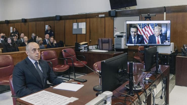 דונלד טראמפ בבית המשפט