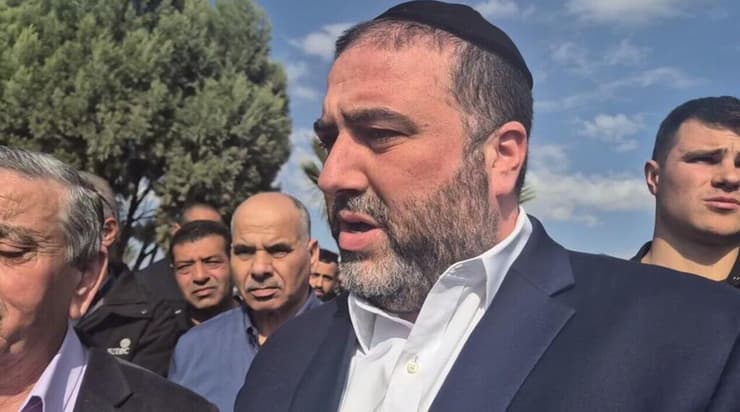 ח"כ משה ארבל בהלוויה של חמזה אלזיאדנה
