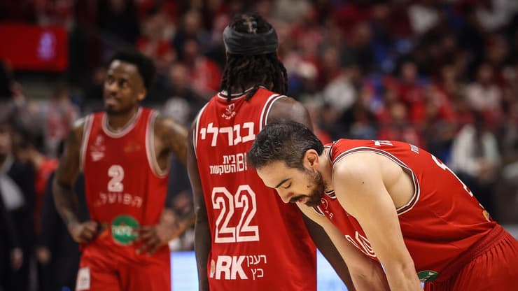 שחקן הפועל ת"א בר טימור