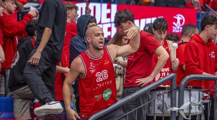 אוהדי הפועל תל אביב (רועי כפיר) אוהדי הפועל תל אביב