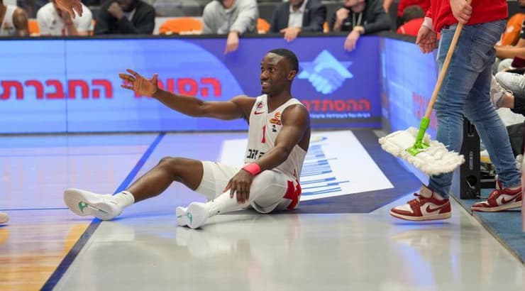 ג'ארד הארפר (רועי כפיר) ג'ארד הארפר