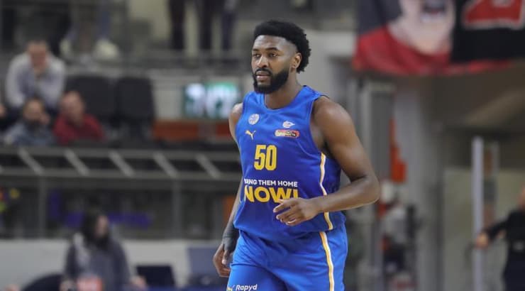 טרביון וויליאמס (עמרי שטיין) טרביון וויליאמס