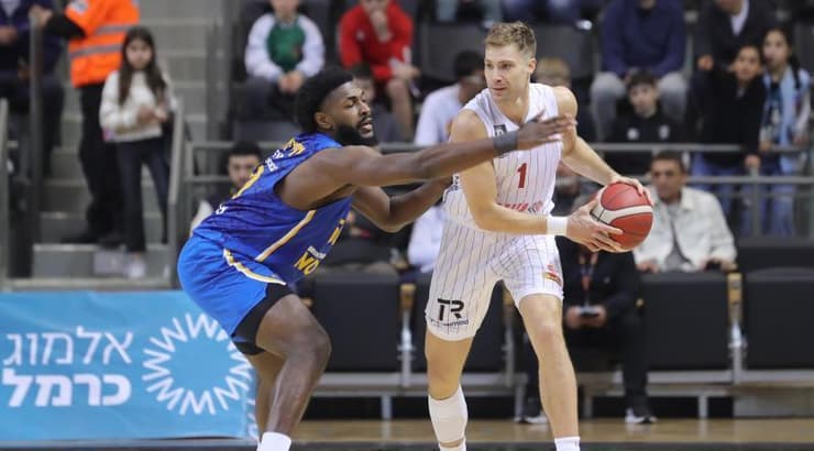 ווילי וורקמן מול טרביון וויליאמס (עמרי שטיין) ווילי וורקמן מול טרביון וויליאמס